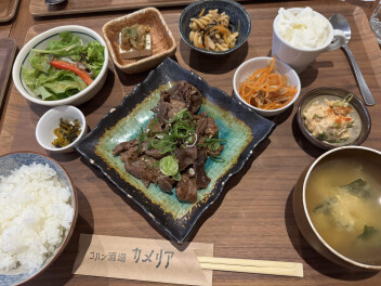 美味しいご飯屋さん！！